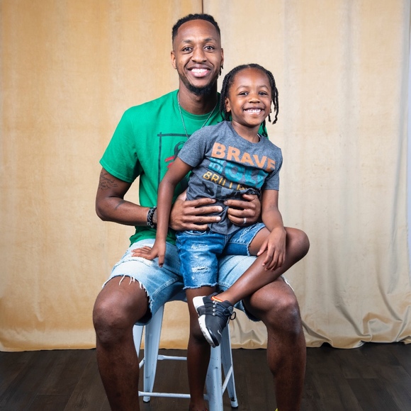 Meet your Posher, Le'vonn - Picture 1 of 1